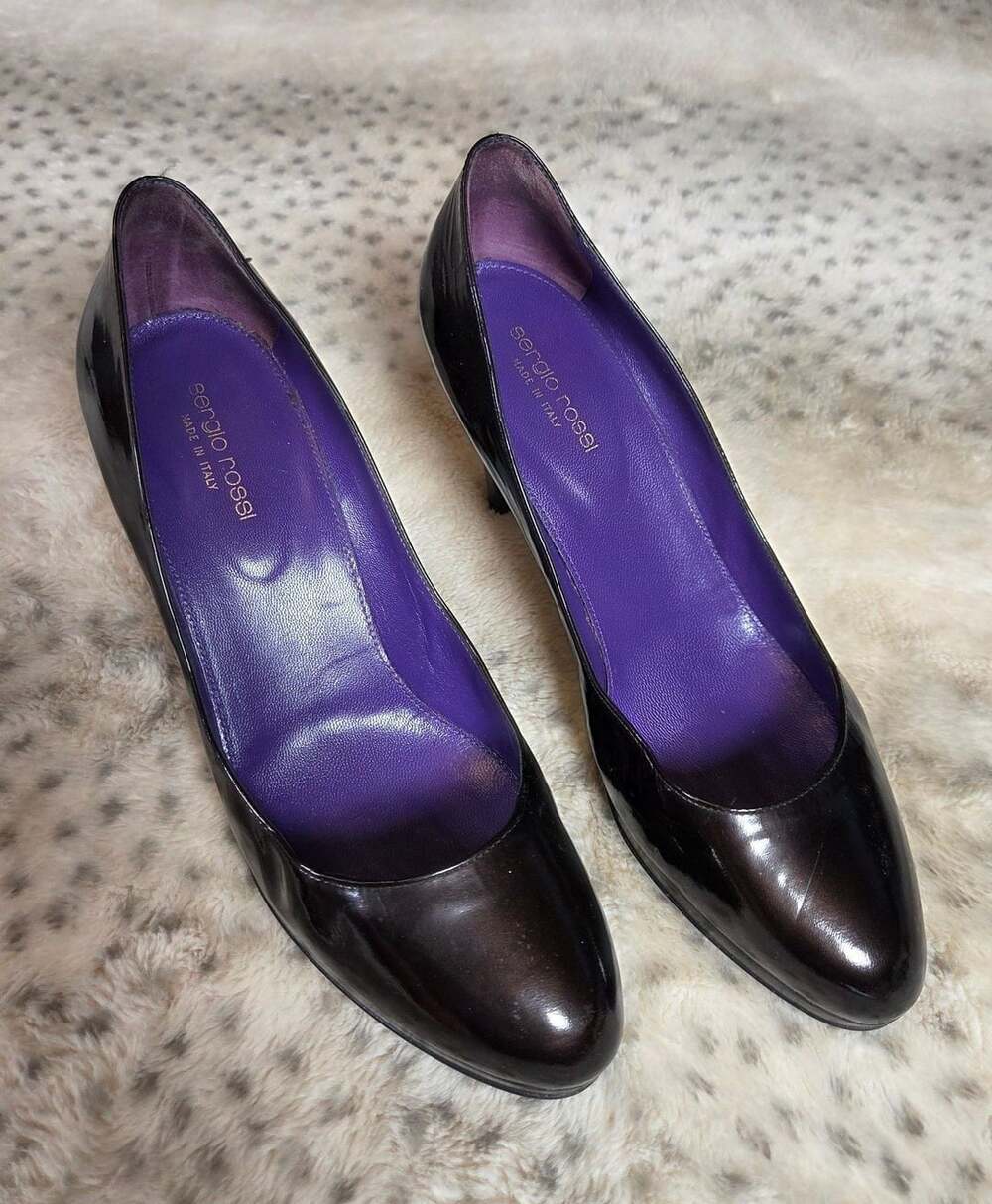 Sergio Rossi Italian Dark Brown Patent Leather Pumps Heels Size EU 41 / US 10.5